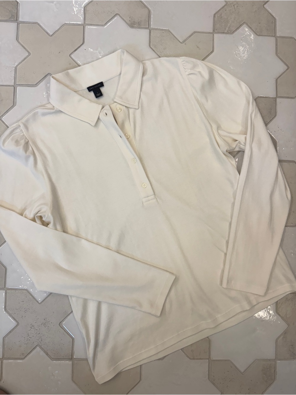 Ann Taylor Long Sleeve Tee w/ collar and puff sleeve - Size L